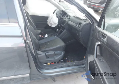 2021 Volkswagen Tiguan 2.0T Se/2.0T Se R-Line Black/2.0T Sel z USA, uszkodzony, nr VIN 3VV3B7AX0MM079265